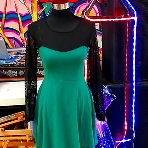 Medium forever 21 dress with see though sleeves